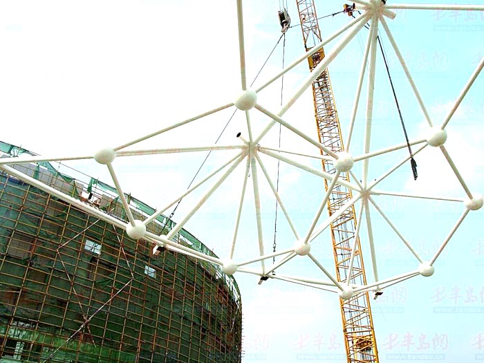 韶山体育馆网架安装